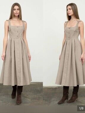 Moon River Size M Plaid Midi Flare Dress
